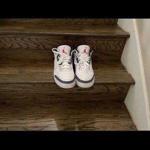 Jordan 3 fire red